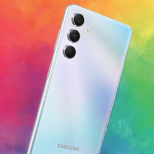 Samsung'dan hamle: Galaxy M54 için Nisan 2026 güncellemesi yayında!