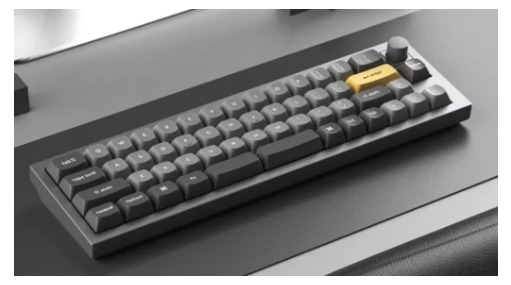 Bu klavyede iki adet “boşluk” tuşu bulunuyor