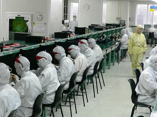 1355570110_samsungworkers.jpg