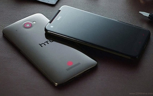 1353655217_htcdeluxedlxgsmarena2132131232.jpg