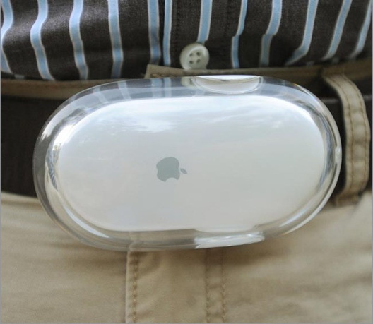 1356523801_mac-mouse-belt-buckle1-620x538.jpg