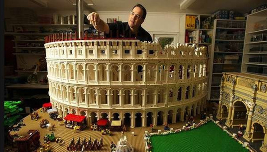 1342600997_ryan-mcnaught-lego-colosseum.jpeg