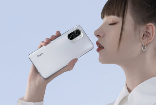 Uygun fiyatlı Redmi K40 satışa çıkıyor - Resim : 1