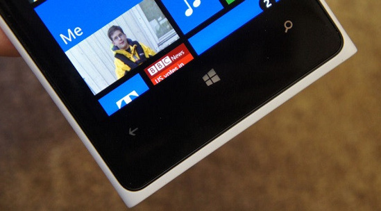 1357251282_nokialumia.jpg
