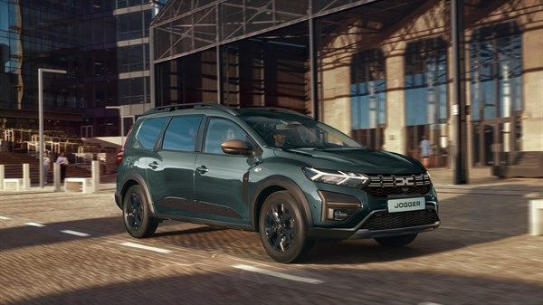 Dacia çıldırdı, sudan ucuza 7 kişilik SUV satıyorlar - Resim: 1