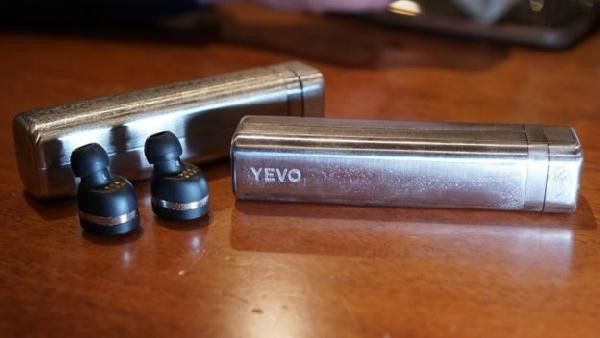 İşte tamamen eski tabancalardan üretilen kulaklık! - Resim : 1