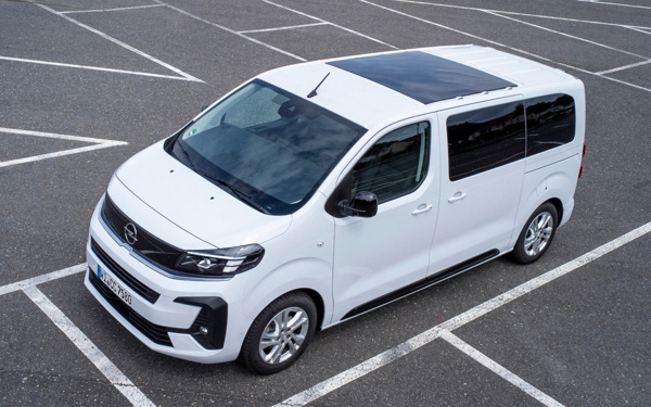 Opel modelleri panoramik cam tavan özelliği ile özgürlüğün kapılarını açıyor! - Resim : 2