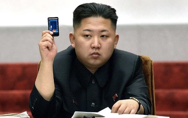 Kuzey Kore’den kaçırılan telefon, ülkenin sert sansür gerçeğini ortaya serdi - Resim : 1