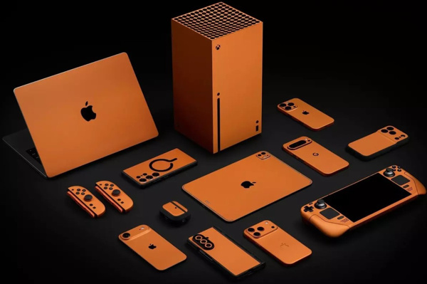 iPhone 17 Pro’nun “Kozmik Turuncu” rengi Android telefonlara da geliyor - Resim : 1