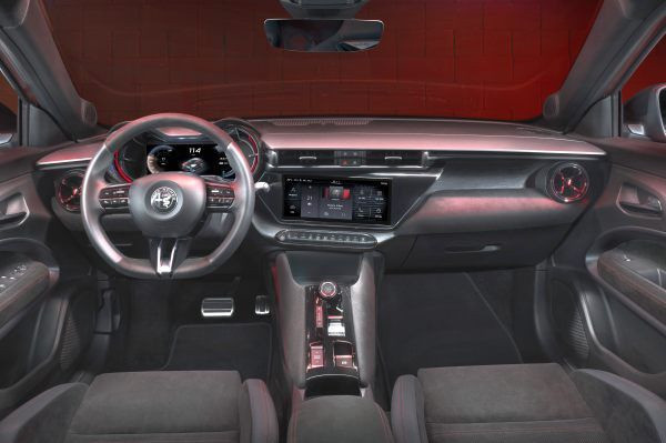 Alfa Romeo ailesi çıldırdı, sırf satılsın diye Clio fiyatına SUV veriyorlar - Resim: 3