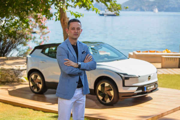Volvo’nun en kompakt ve tamamen elektrikli SUV’u EX30 Türkiye yollarında - Resim : 1