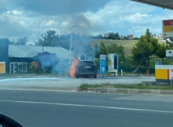 TOGG kullanıcıları şokta! TOGG T10X durup dururken alev aldı! - Resim : 1