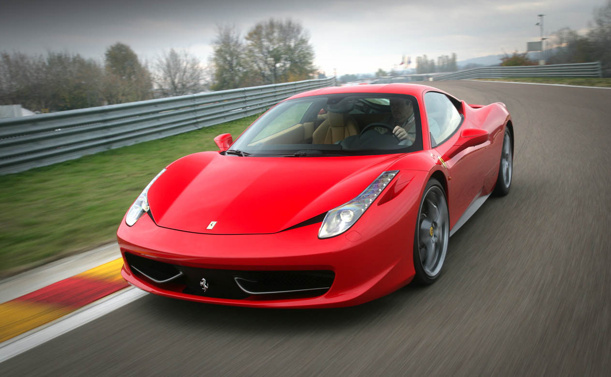 1377024479_ferrari-458.jpg