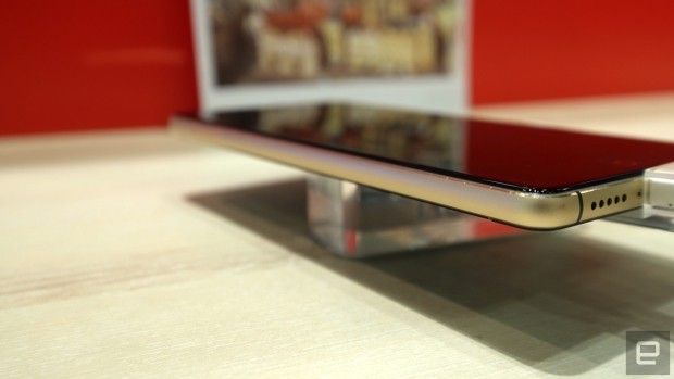 ZTE Nubia Z11 siyah gold tasarımı - Resim: 12