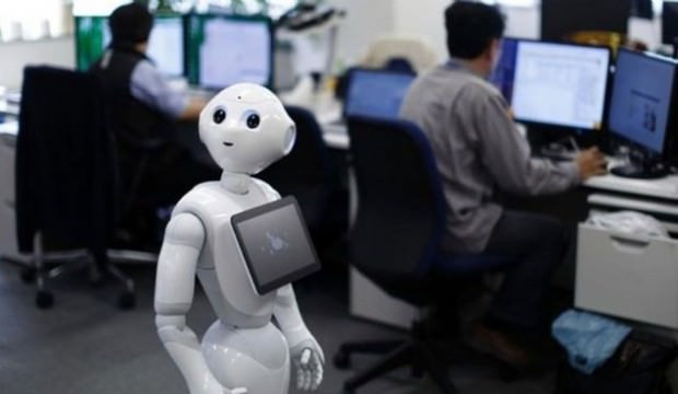 Türkiye'de bir ilk! Robot işçi alındı - Resim : 1