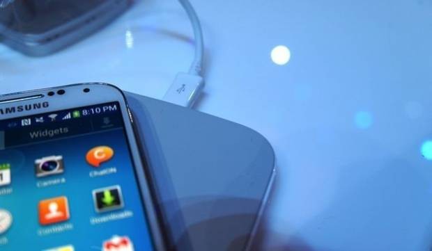 Samsung Galaxy S4 aksesuarları - Resim: 1