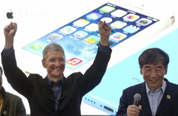 Steve Jobs imzası olan son iPhone! - Resim: 2