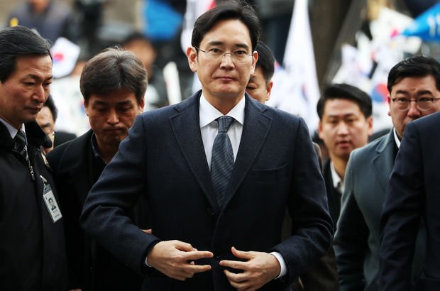 Samsung'un ofisine savcılar tarafından baskın yapıldı! - Resim : 1