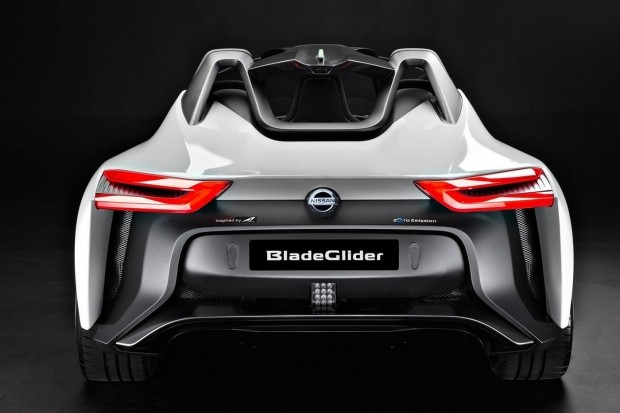 Nissan BladeGlider EV konsept - Resim: 6