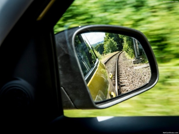 Tren raylarında gidebilen otomobil ''Forrail'' - Resim: 17