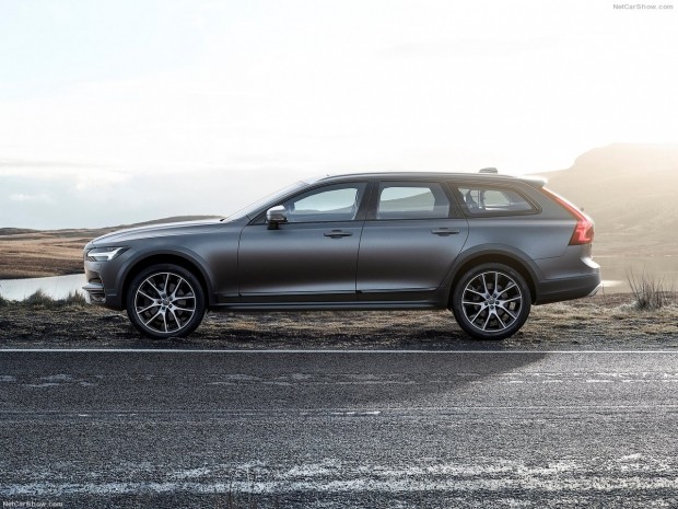 Volvo V90 Cross Country 2017 - Resim: 20