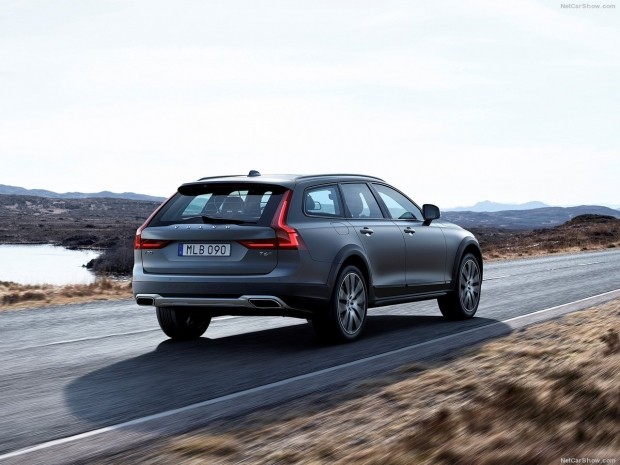 Volvo V90 Cross Country 2017 - Resim: 26