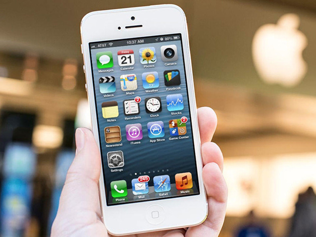 1377676048_iphone-5-in-hand.jpg