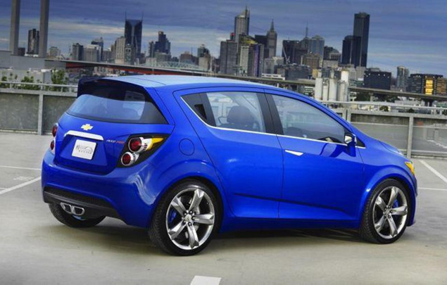 1376396850_2013-chevrolet-sonic-rs-blue.jpeg