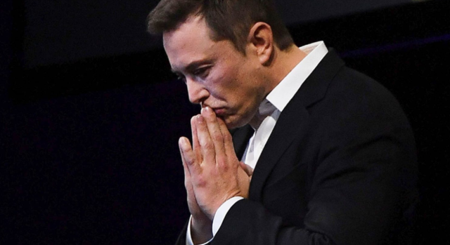 Elon Musk fena patladı, Tesla satışları resmen çöktü - Resim : 1