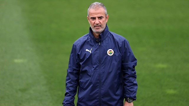 Aziz Yıldırım İsmail Kartal ile birlikte geliyor, Fenerbahçeli taraftar meşaleleri yaktı - Resim: 4