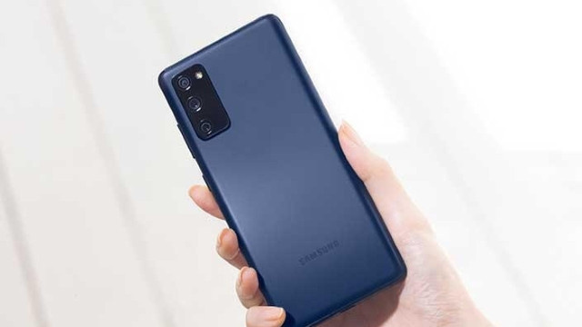 Samsung Galaxy 20 FE ekran sorunu ile gündemde - Resim : 1