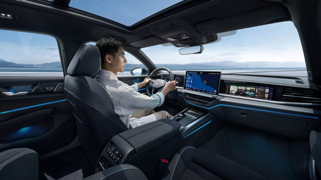 Efsane geri döndü: 2025 Volkswagen Passat Pro tanıtıldı - Resim : 2