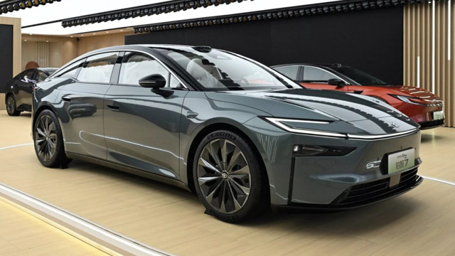 Toyota yeni elektrikli otomobilini tanıttı: İşte karşınızda Toyota bZ7 - Resim : 1