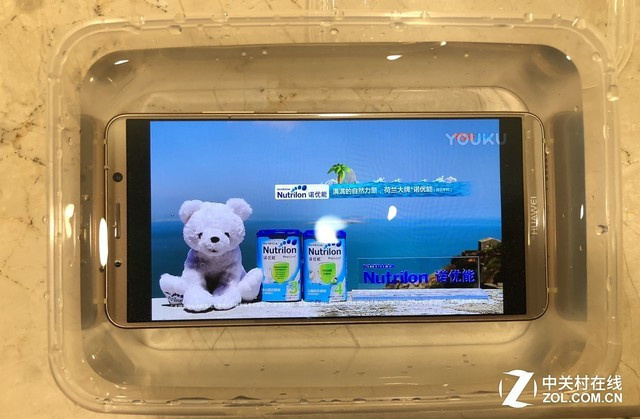 Huawei Mate 10 Pro derin dondurucuya atıldı - Resim : 3