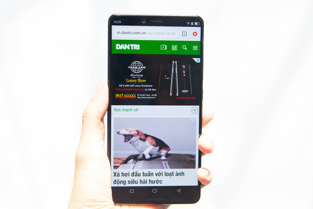 İşte Sharp'ın çarpıcı akıllı telefonu Aquos S3! - Resim : 1