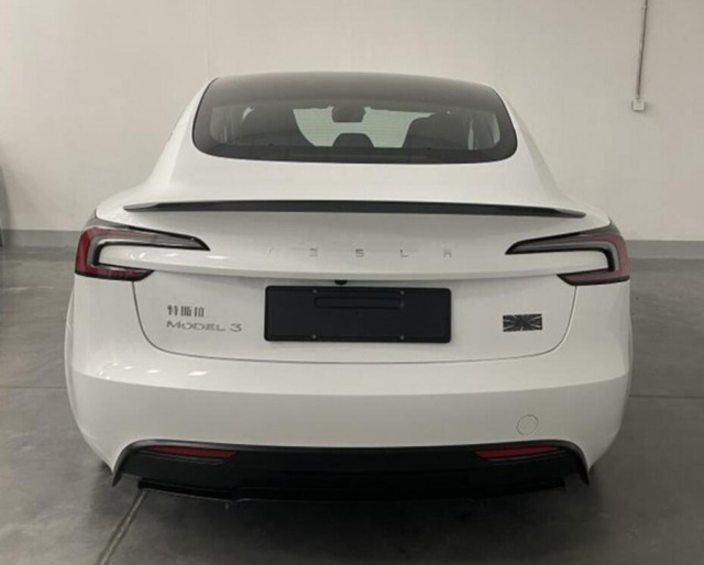 Yenilenen Tesla Model 3 Performance, Çin'de satışa sunuldu - Resim : 1