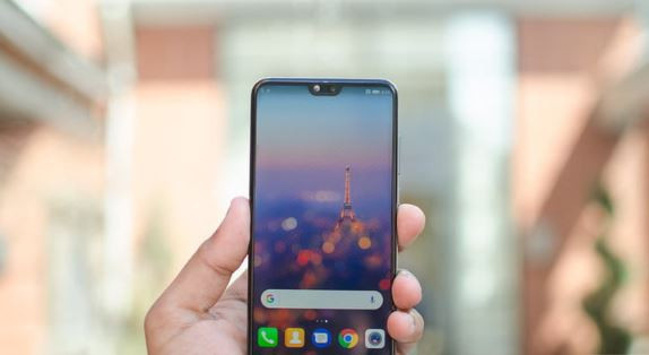 Ekran/gövde oranı en yüksek telefonlar! - Temmuz 2018 - Resim : 12