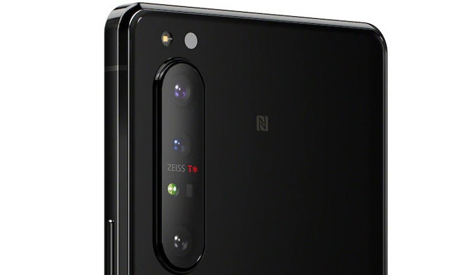 Nokia ile Sony Mobile arasındaki ipler gerildi - Resim : 1