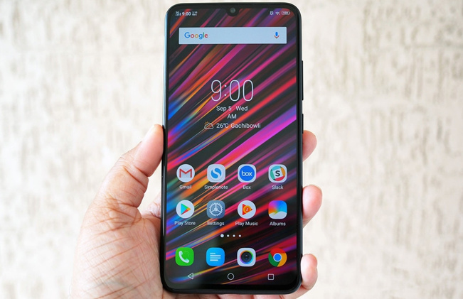 Tasarımı ile dikkat çeken Vivo V11 tanıtıldı! - Resim : 1