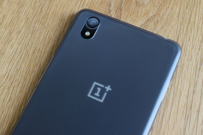 OnePlus 6'da kablosuz şarj desteği olacak mı? - Resim : 1