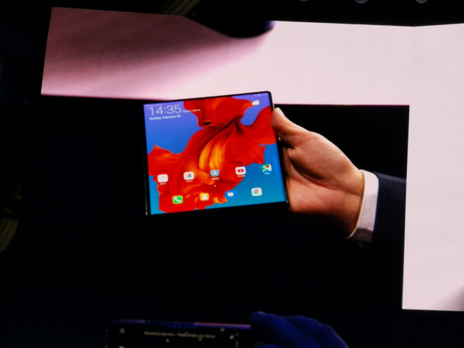 Katlanabilir telefon Huawei Mate X tanıtıldı! - Resim : 1