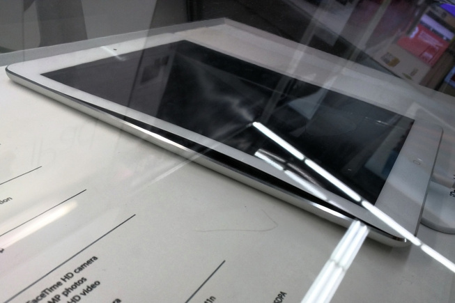 Apple Store’da iPad patladı! - Resim : 1