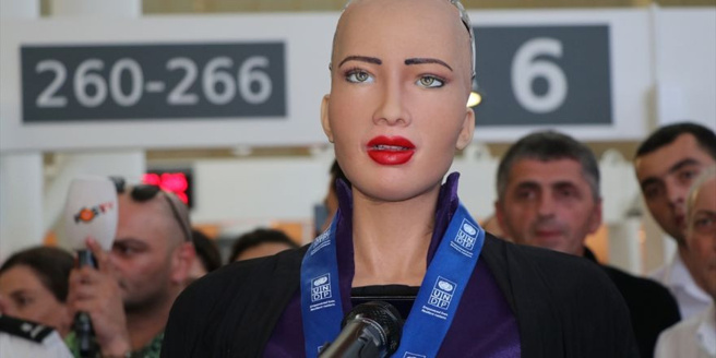 Robot Sophia Gürcistan yollarında! - Resim : 1
