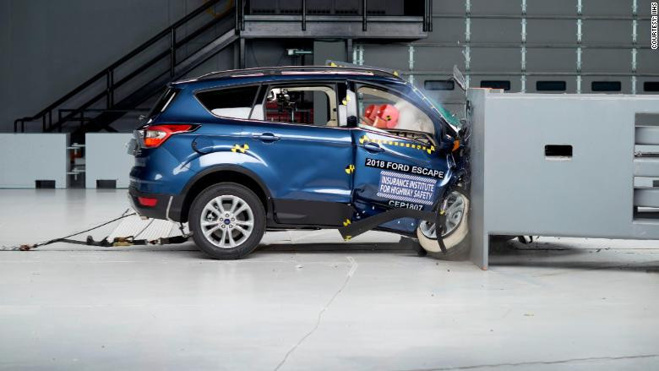 Ford Escape, kaza testinde başarısız oldu - Resim : 1