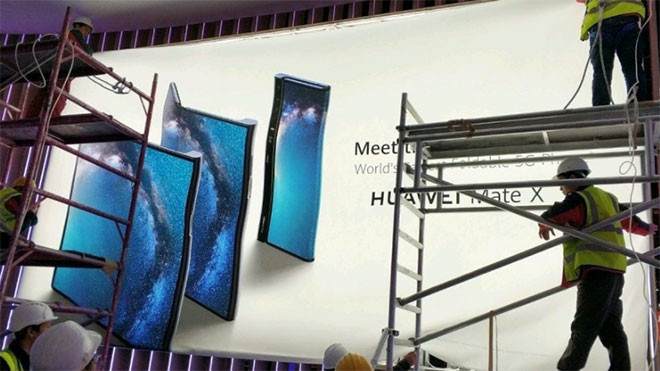 İşte Huawei'nin katlanabilir telefonu: Mate X! - Resim : 1