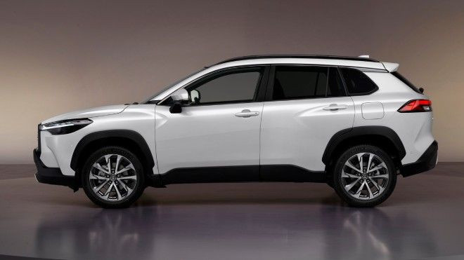 Toyota'dan hodri meydan, Egea Cross parasına Corolla Cross veriyorlar - Resim: 6