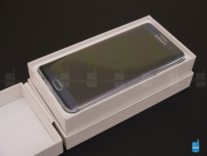1439617815_samsung-galaxy-s6-edge-unboxing-2.jpg