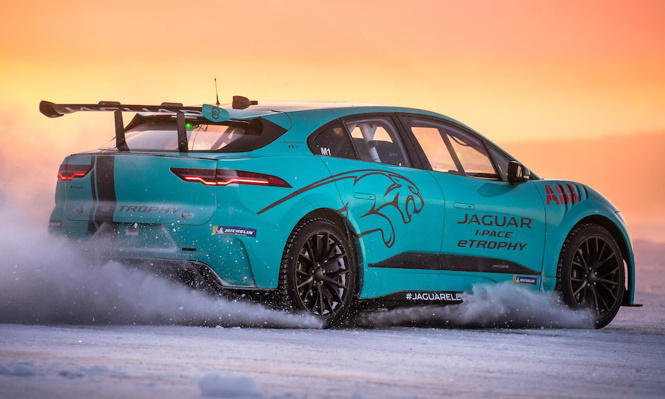 Jaguar I-Pace eTrophy en zorlu hava koşullarında! - Resim : 1