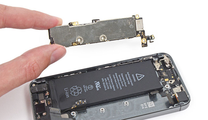 1474384589_iphone-5s-shield.jpg
