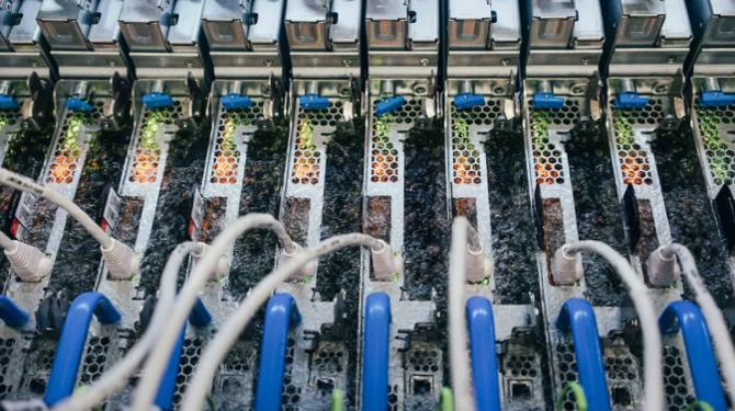 Intel derin dondurucular ile verileri soğutacak!